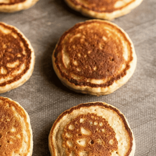 Banana Oatmeal Pancakes